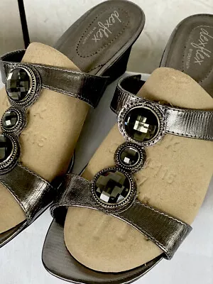 Dexter Dexflex Wedge Heel Sandal Womens Size 9 W. Metalic Slip On Shoe • $14.99