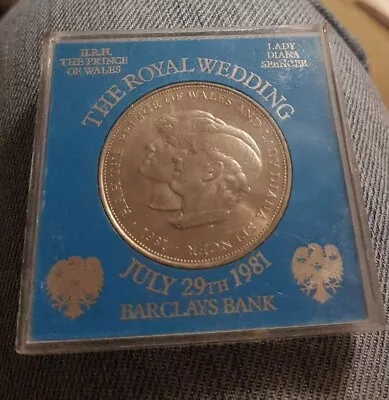 1981 Royal Wedding Coin - HRH The Prince Of Wales & Lady Princess Diana Spencer • £1