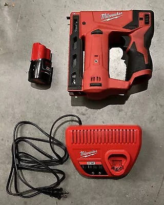 Milwaukee 2447-20 M12 12V Cordless 3/8  Crown Stapler Kit W/ 1.5Ah Bat & Charger • $109