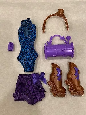 Outfit Lot_Monster High Doll Dance Class 5 Pack_Robecca Steam_Clothes Shoes Bag • $23.95