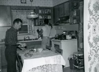 AT288 Original Vintage Photo MEN IN THE KITCHEN C Mid Century • $7.50