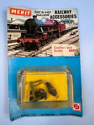 Merit 5029 Coalmen & Scales  OO/HO GAUGE • £3.50