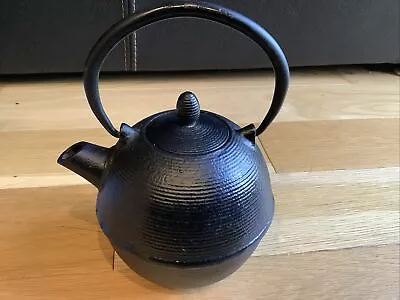 Cast Iron Loose Leaf Teapot With Metal Infuser. • £6