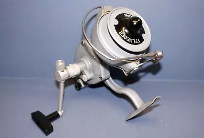 Vintage Pflueger Pelican Model 1020 Spinning Reel  Nice One! • $25