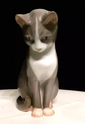 Bing  Grondahl B&G Copenhagen Gray Cat Porcelain Figurine Denmark 1876 FREE SHIP • $49.99