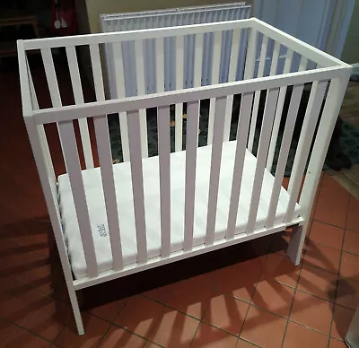 Mamas & Papas Cot & Mattress • £55