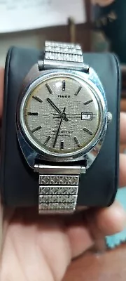 Timex Viscount 1975 Linen Dial Mens Vintage Watch 1970s • $55