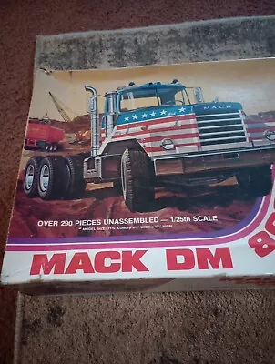 MACK DM 800 DIESEL TRACTOR TRUCK MODEL KIT  1/25 SCALE Plastic SEALED • $35