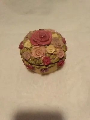 Vintage Dezine Hand Painted Rose Covered Jewelry Box • $5
