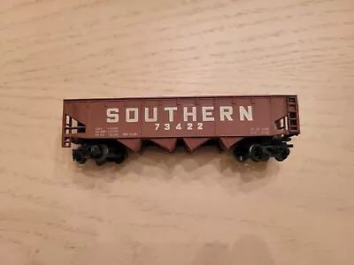 H.O. Scale Southern 73422 Hopper With Load PreOwned • $6.99