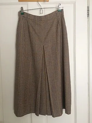 £35 • Buy Vintage Burberry Of London Check Skirt UK 8 W26  100% Wool