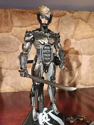 Metal Gear Rising Revengeance Raiden Hot Toys (Normal Version) Figure Statue • $295