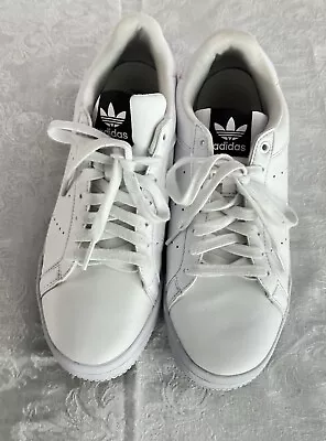 Adidas Court Tourino Male/Female White Tennis Shoes US Size 8 • $49.99