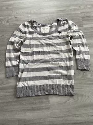 Ladies Grey & White Abercrombie & Fitch Jumper Size Medium • £10