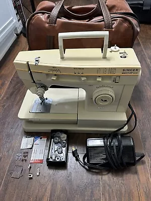 Vintage Singer Merritt 9608 Sewing Machine W/Case And Extras - READY TO GO • $229.99