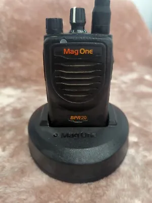 Motorola MAG ONE BPR20 VHF 2W Portable Radio AAH84KBC4AA1AN W/CHG Base No Pwr Co • $149.99