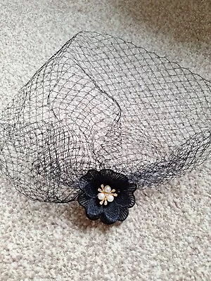 👰 Lovely Black Net Birdcage/face Veil Clip & Pin With Pearl & Diamante Flower • £7.50