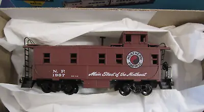 HO Gauge Northern Pacific  Caboose #1987 By Athearn (HD) • $11.95