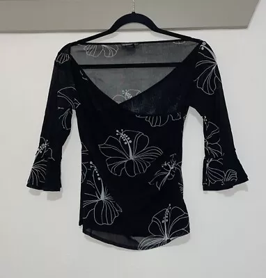 Vivienne Tam Black Floral Mesh Surplice Neckline Top SZ 0 EUC  • $85