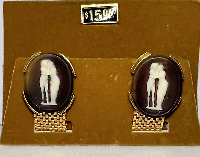 Vintage Cuff Links Goldtone Wrap Faux Cameo Greek Myth The Kiss Good Cond • $19.51