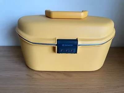 Samsonite Hard Shell Oyster Vanity Case - Sunset Yellow - Mirror / Make Up • £29.99