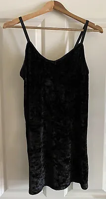 £12 • Buy Topshop Black Velvet Cami Dress - Size 8 - BNWT