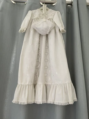 £10 • Buy Broderie Anglaise Christening Gown White With Bonnet PolyesterCotton 3-6mths