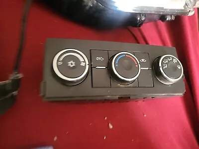 2007-2009 Chevrolet Silverado / Gmc Sierra A/c Heater Climate Control #15238552 • $45