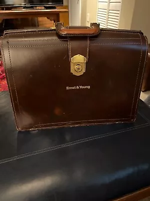 Vintage Ernst & Young Doctors Lawyers Briefcase Attache • $115