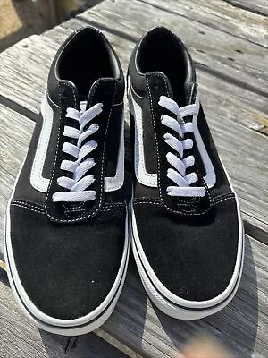 Vans Mens Size 8  • $24.99