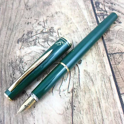 Pilot Gold Green Nib:f Fountain Pen Vintage Japan Made A149 • $85