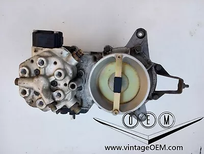 Mercedes Benz M103 Engine Fuel Distributor/AFM/ BOSCH 0438121033 W201 W124 W126 • $260