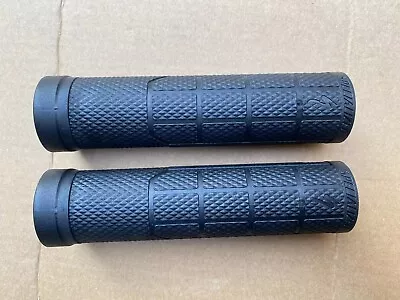 Specialized Bicycle Handlebar Grip Lock On 130mm MTB Bike Grips • $15.19