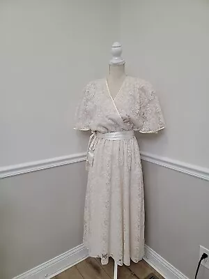 Vintage Halston III Size 8 Lace Overlay Belted  Designer Dress Ivory Cream Midi • $50