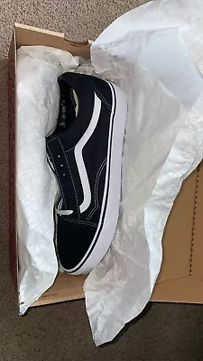 Size 9 - VANS Old Skool Black White • £35