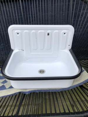 £75 • Buy Wall Mounted Enamel Sink