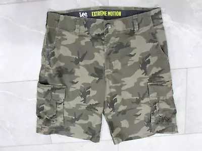 Lee Extreme Motion Mens Camo Cargo Shorts Size 34 • $14.99