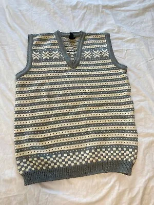 Vintage Dale Of Norway Sweater Vest Pure New Wool Mens Size 52 Large Grey White • $42