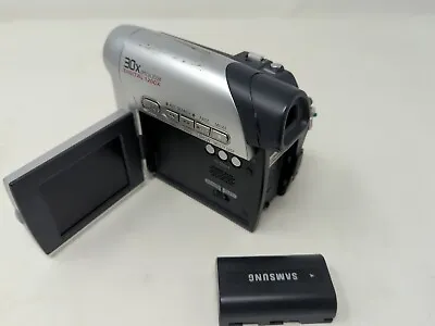 Samsung SC-D363 Mini DV Digital Camcorder 1200X Zoom W/Battery NO CHARGER • $39.99