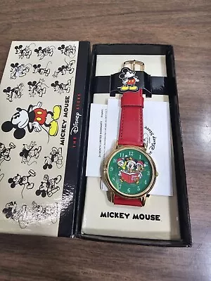 Vintage 1990s Disney Mickey Donald Minnie Xmas Carolers Lorus Quartz Watch • $99.99