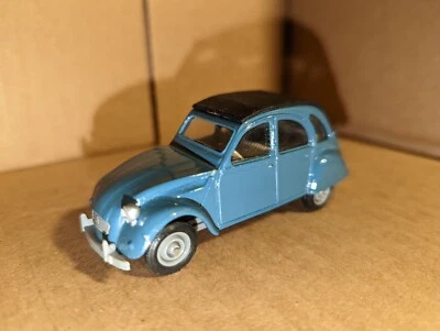 $15.80 • Buy Solido Blue Citroen 2CV6 1/43 Diecast Toy Car Model Made In France