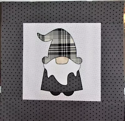 Gray Black Homespun Plaid Gnome Mini Quilt Top Only Appx. 15 ½  Sq #1600 • $14.99