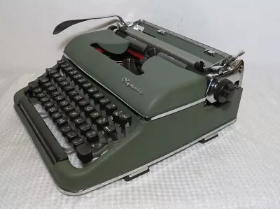 Vintage 1956 Olympia SM3 De Luxe Portable Typewriter Green W Case West Germany • £185.28