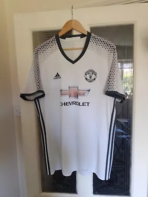 Mens Adidas Manchester United Football Shirt Size XL • £18