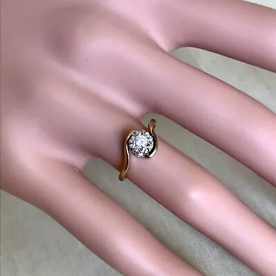 £85 • Buy Estate 9ct Gold Crossover Twist Diamond Solitaire Ring. UK Size H & 1/2