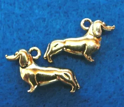 50Pcs. WHOLESALE Tibetan Antique Gold DACHSHUND DOG Charms Pendants Drops Q1331 • $17.49