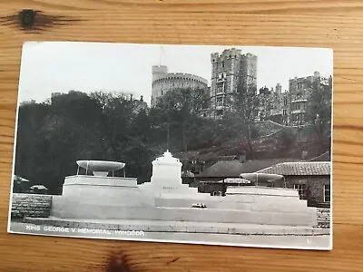 £1.99 • Buy Windsor Castle & King George V Memorial  1939 Postcard