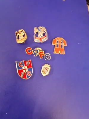 £9.49 • Buy CRYSTAL  PALACE  F C  -  5  X   OLD  COLLECTABLE  Football  Pin  BADGES