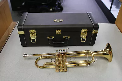 Yamaha YTR-8335LA Bb Custom Wayne Bergeron Trumpet Lacquered Brass W/ Case • $1699.95