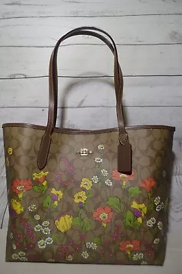 COACH City Tote In Signature Canvas With Floral Print • $265